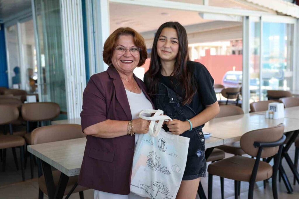 didim belediyesinden ogrencilere sinav oncesi moral bulusmasi dc4248ff00fb