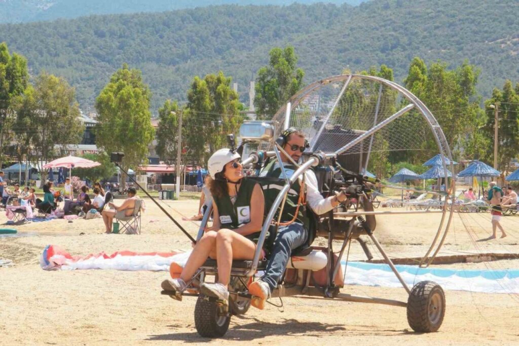 didimde gokyuzu rengarenk oldu havacilik festivali yogun ilgi gordu 842589fd1eb5