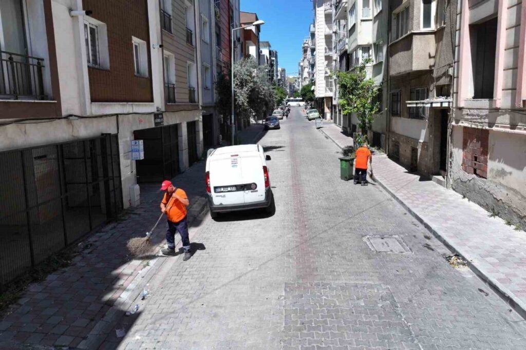 efeler belediyesi temizlik isleri mudurlugu calismalarini surduruyor 048879ec18d7