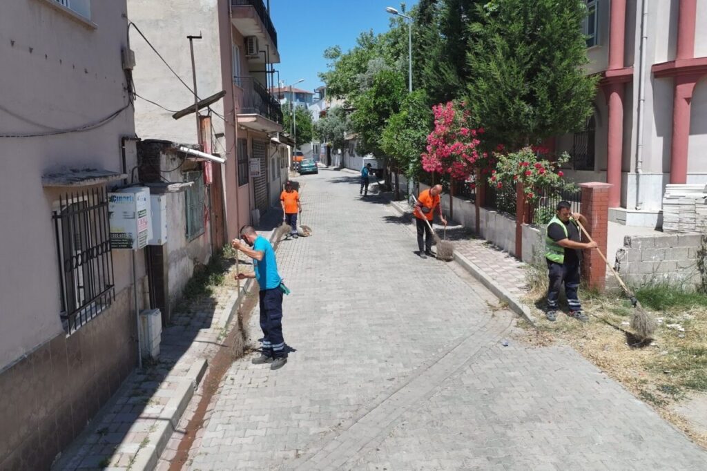 efeler belediyesi temizlik isleri mudurlugu calismalarini surduruyor 7a0aafe453ea