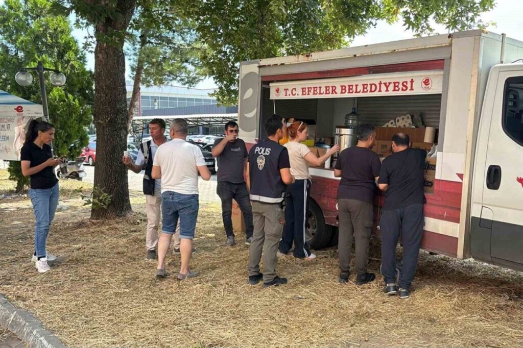Efeler Belediyesi’nden öğrencilere serinleten destek 3 efeler belediyesinden ogrencilere serinleten destek 673b467e5adb