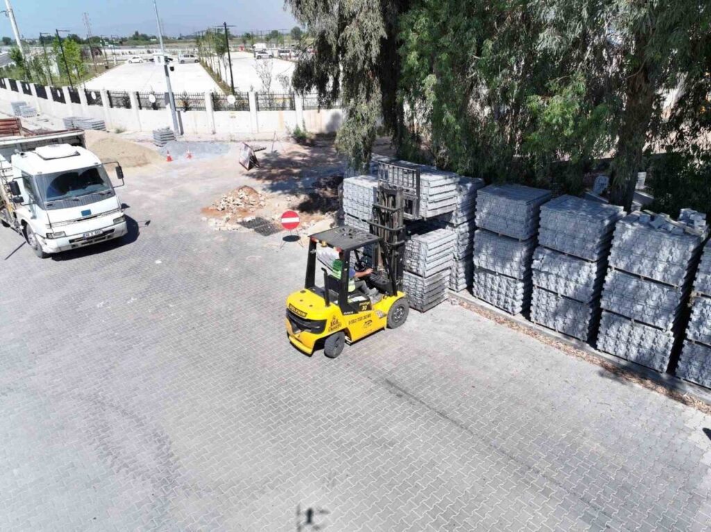 efeler belediyesinden sehir hastanesi yolunda calisma f5ae751d512e