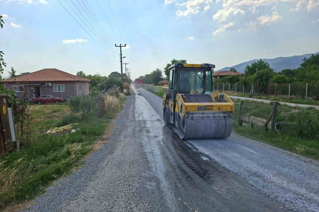 efelerde asfaltlama calismalari hiz kazandi 2bec088a08c8