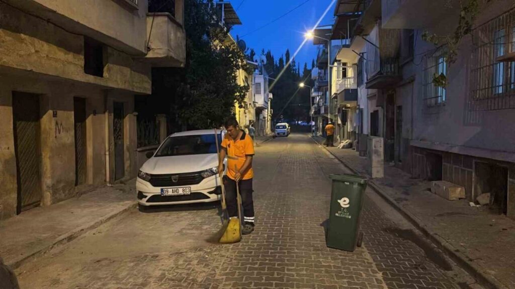 efelerde temizlik calismalari suruyor c1b512a4b35e