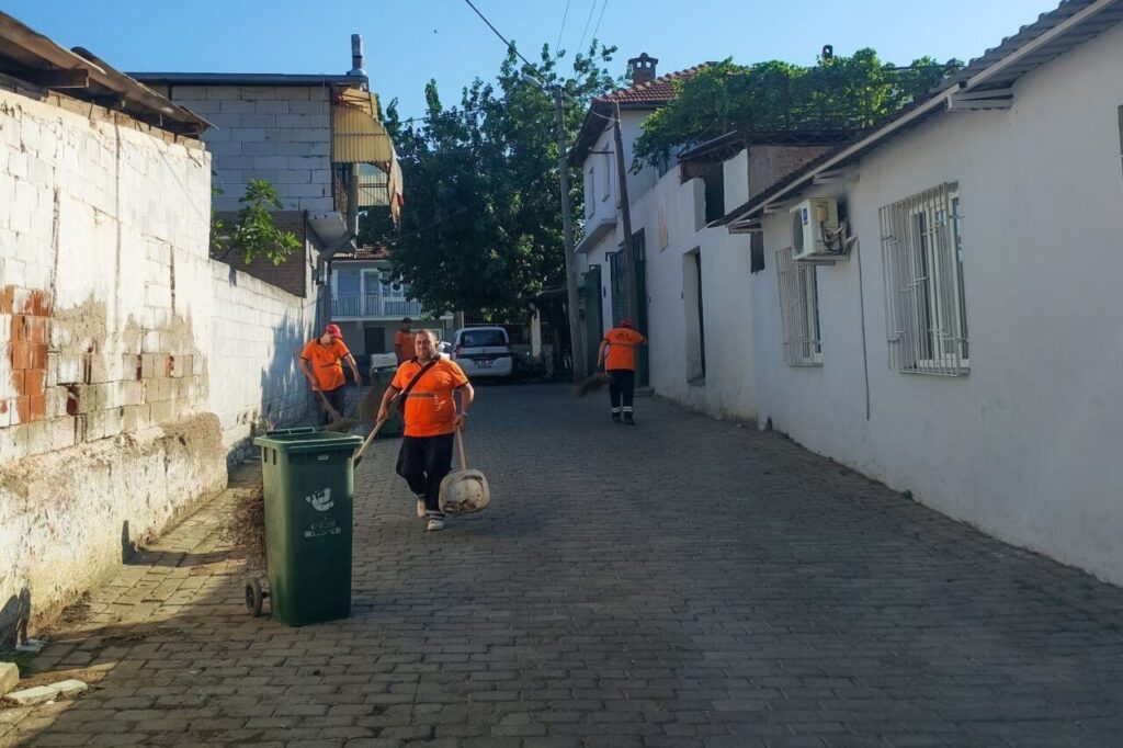 efelerde temizlik calismalari suruyor d45ba440bd5b