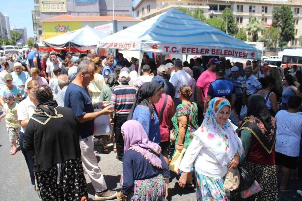 Efeler’den 3 bin kişilik aşure hayrı 3 efelerden 3 bin kisilik asure hayri 3cba48dfff07