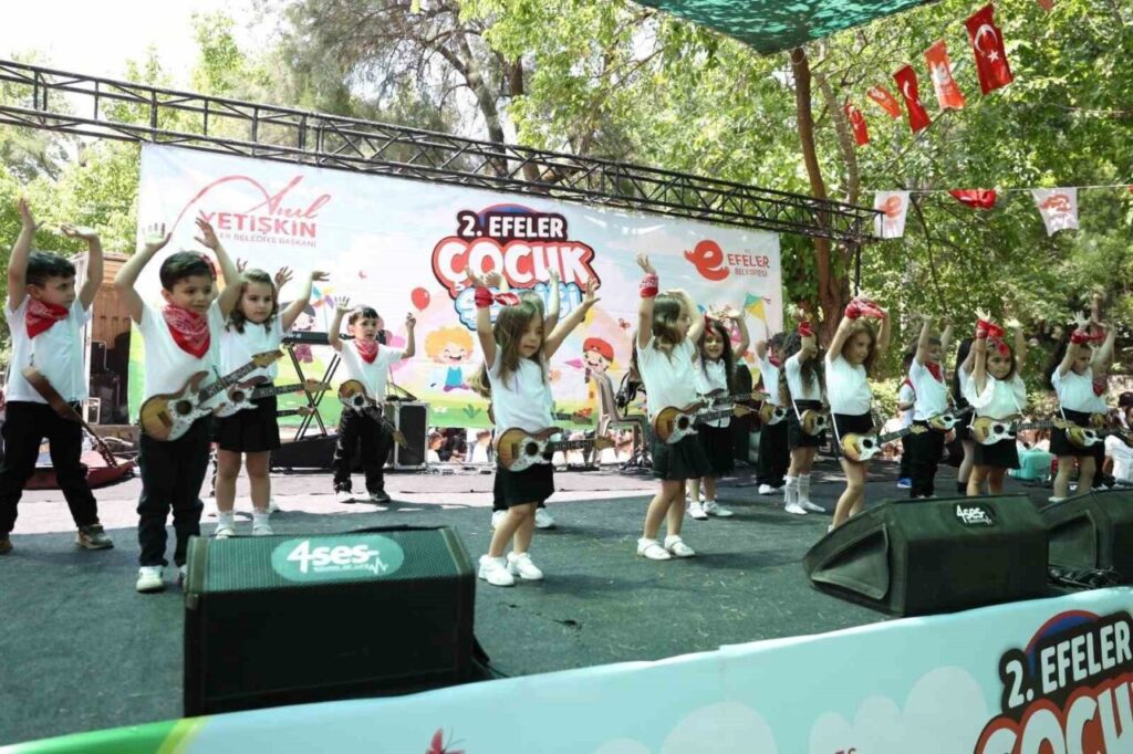 Efeler’in minikleri Çocuk Şenliği’nde bir araya geldi 5 efelerin minikleri cocuk senliginde bir araya geldi 12f263a50233