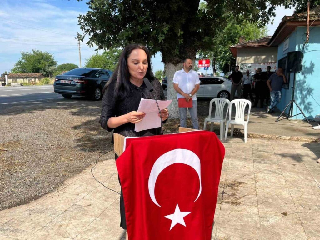 erbeyli sehitleri ilk kursun abidesinde anma etkinligi duzenlendi 10ffd2223c19