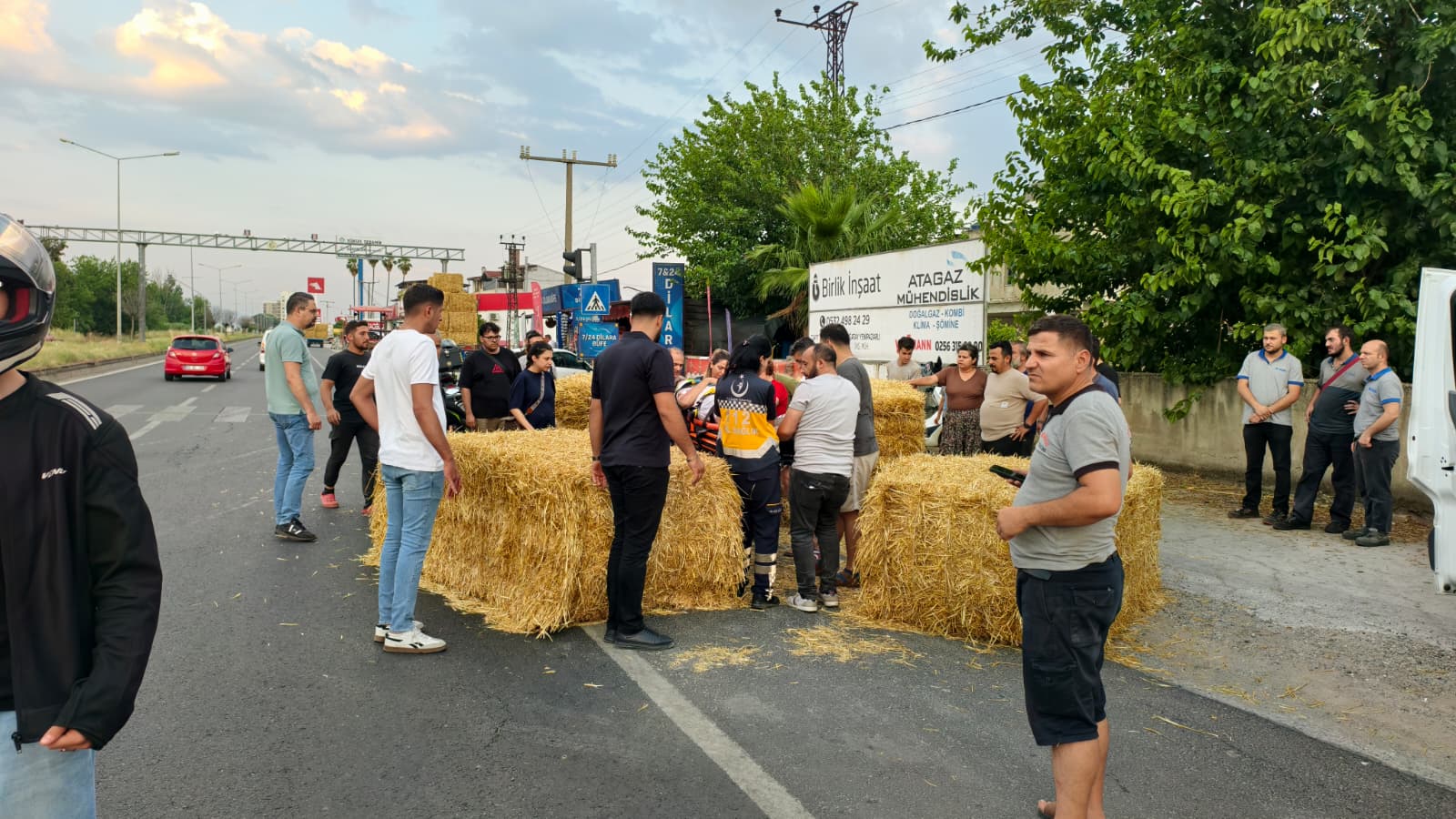 Saman balyasının altında kaldı! Nazilli’deki kaza kamerada
