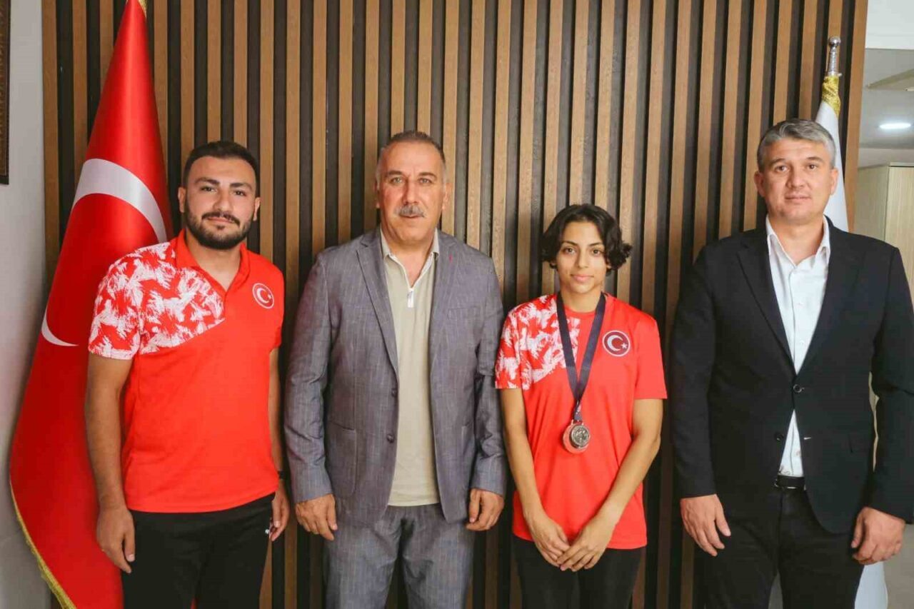 genclik ve spor il muduru yigmatepe basarili sporcuyu agirladi e61a4967d5e5