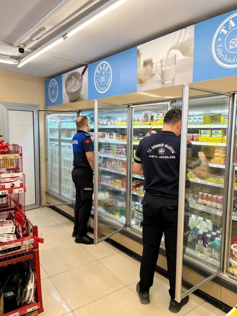 germencikte zabita ekipleri marketlerde etiket ve son kullanma tarihi kontrolu yapti cc7d58f67d15
