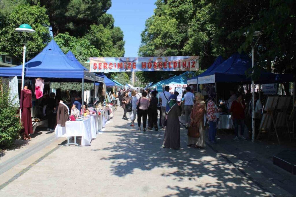 hayat boyu ogrenme senligi torenle basladi 4b5a0423811a