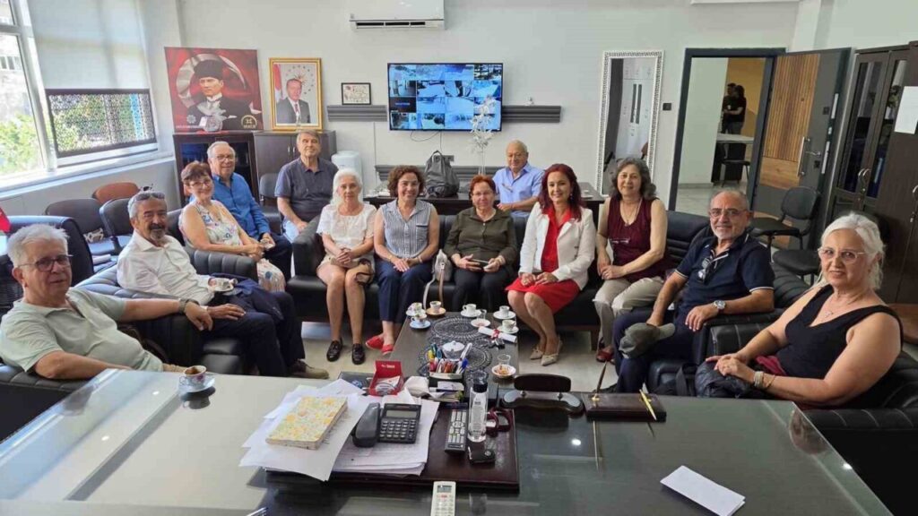 ilk mezunlar yarim asir sonra bulustu 8ab5a29d71a5