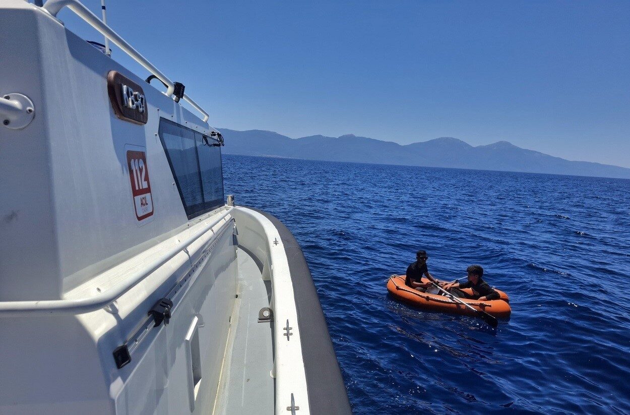 kusadasi aciklarinda 2 duzensiz gocmen yakalandi 228dc095a6af