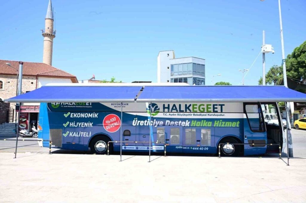 mobil halk ege et koskte vatandaslarla bulustu c26efe496dd3