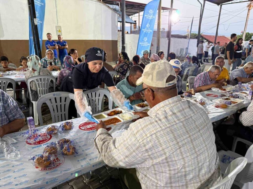 Muharrem ayı iftar sofraları Aydın’da kurulmaya başladı 5 muharrem ayi iftar sofralari aydinda kurulmaya basladi 37dafde04682