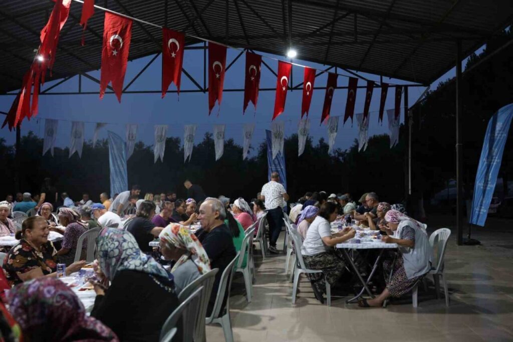 Muharrem ayı iftar sofraları Aydın’da kurulmaya başladı 2 muharrem ayi iftar sofralari aydinda kurulmaya basladi 59957710e717