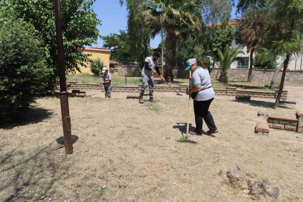 nazilli belediyesi temizlik calismalarina devam ediyor c95df0b70864
