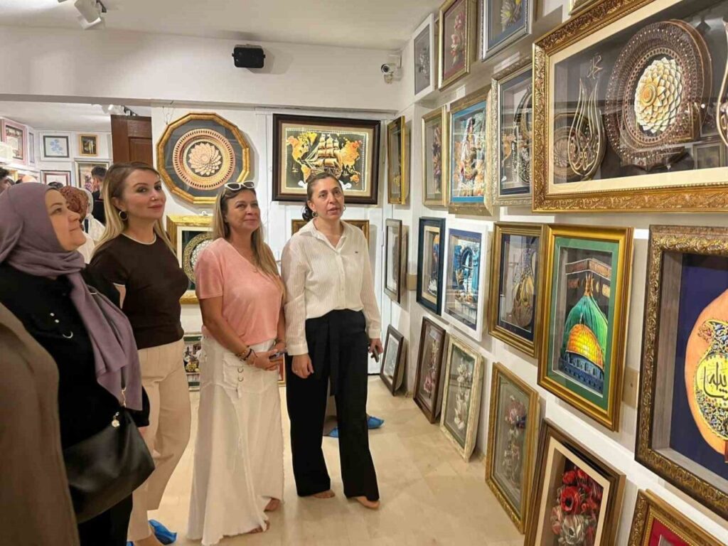 Nazilli’de Geleneksel Sanatlar 75. Yıl Sergisi’nde buluştu 6 nazillide geleneksel sanatlar 75 yil sergisinde bulustu 05b32a73c60c