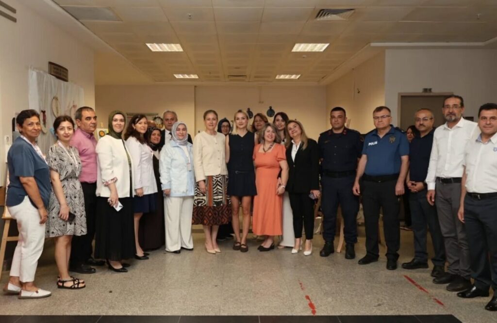 Nazilli’de TRSM danışanlarının hazırladığı eserler görücüye çıktı 6 nazillide trsm danisanlarinin hazirladigi eserler gorucuye cikti 42cbf11bb262