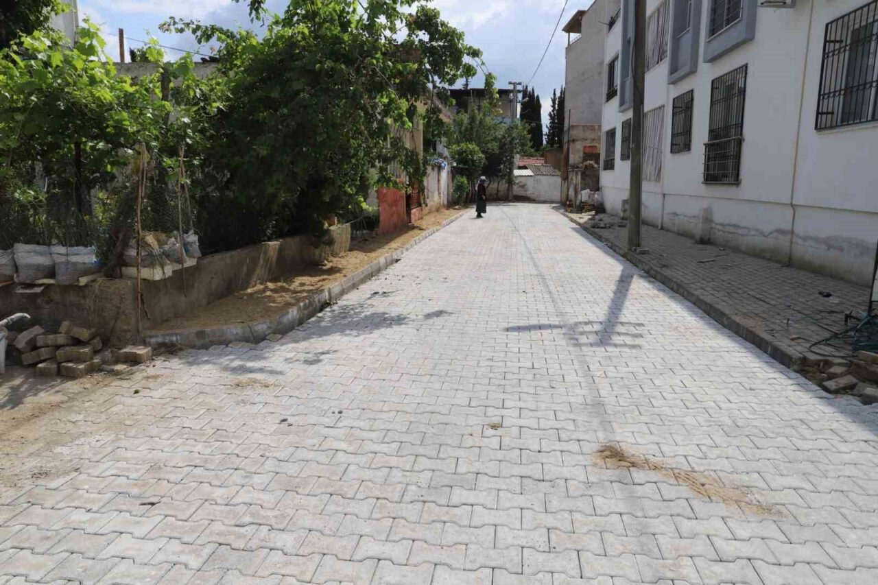 Nazilli’de yol çalışmaları sürüyor