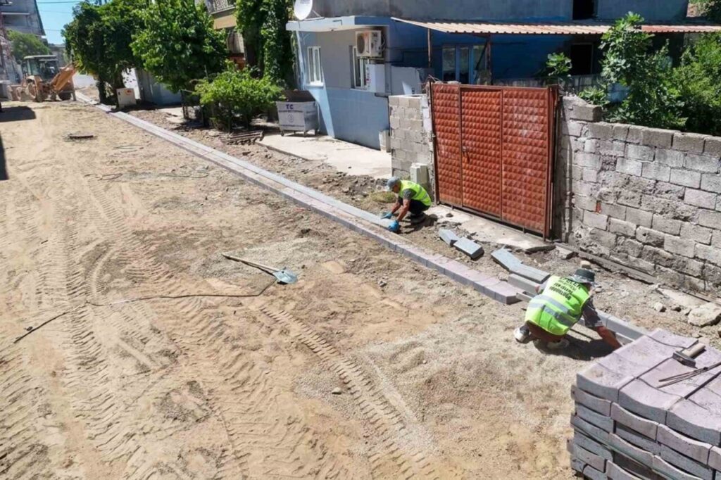 umurluda mehmet akif caddesi yenileniyor 1b9f7bcc0bc7