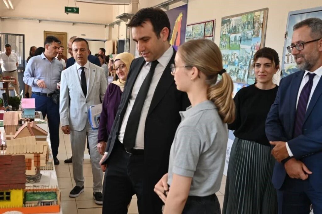 yenipazarda yil sonu sergisi acildi 3a77cc1ebe8a