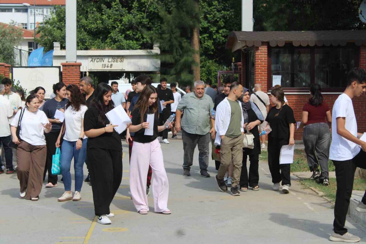 yks maratonunda manzara degismedi gec kalanlar sinava alinmadi 96736a303a4e