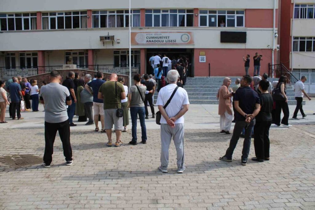 yks maratonunda manzara degismedi gec kalanlar sinava alinmadi bb06b1eaa1a3