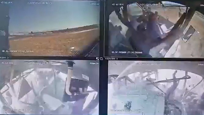 1 ölü 11 yaralı: Korkunç kazanın görüntüleri ortaya çıktı 3 1 ölü 11 yaralı: Korkunç kazanın görüntüleri ortaya çıktı