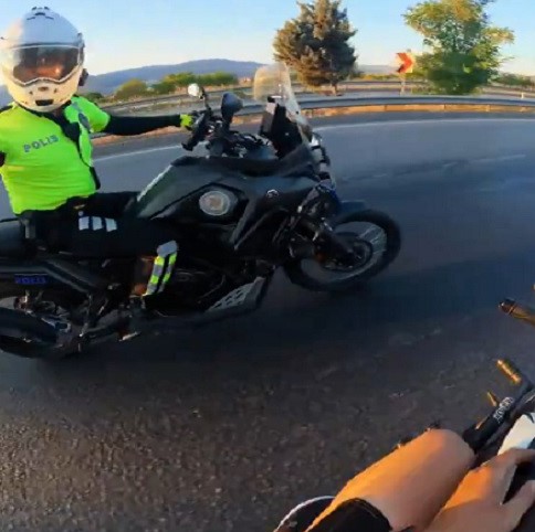 Motosikletini satsa ödeyemez: Polisten kaçış pahalıya patladı