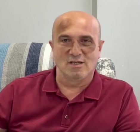 Yediği dayaktan komisyon istedi: Sosyal medya bu videoyu konuşuyor