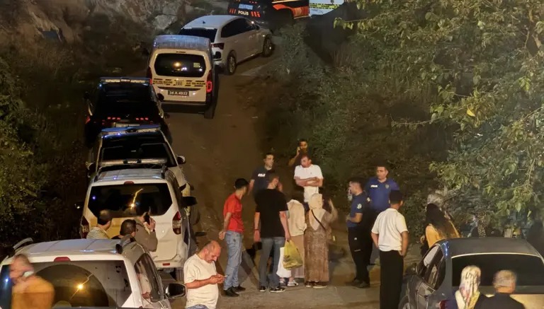 Ailesini katledip canına kıydı!