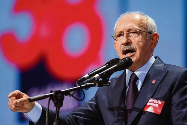 CHP’de MYK toplanıyor: Yeni ihraçlar yolda