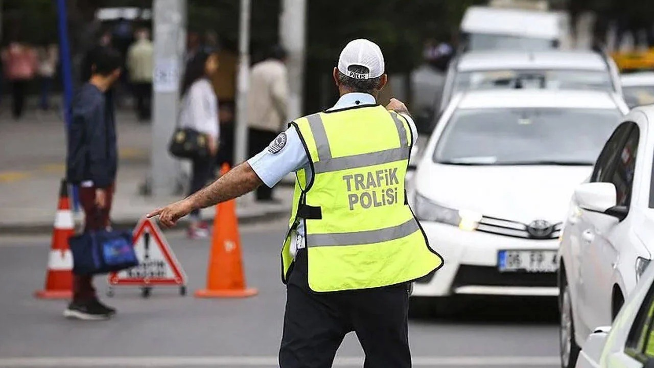 İlk kez ehliyet alanlar ve ehliyeti kaptıranlar dikkat: TBMM’den geçti