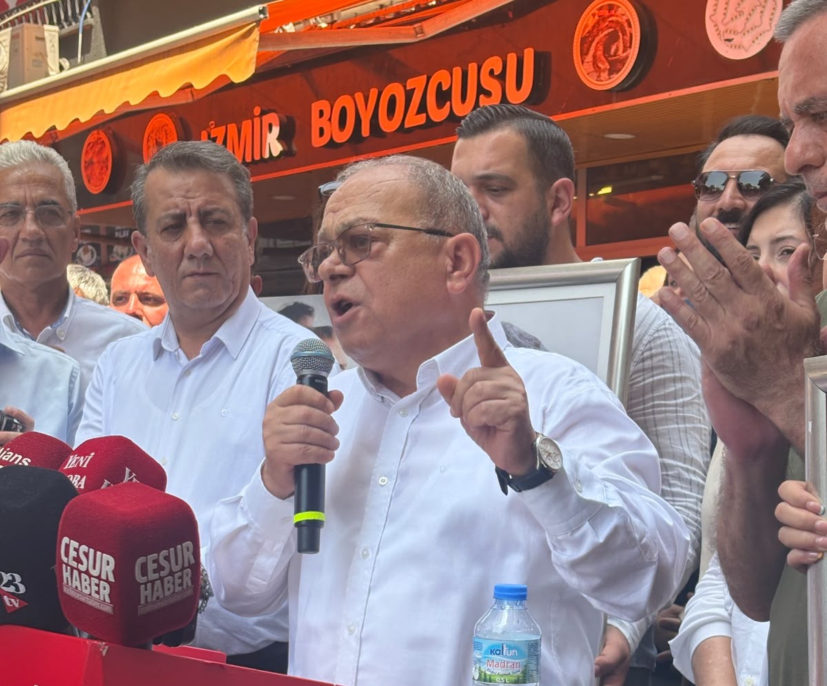 CHP'de toplu istifa! Saatçı esti gürledi: "Gelsinler boş binayı devralsınlar" 4 CHP’de toplu istifa! Saatçı esti gürledi: “Gelsinler boş binayı devralsınlar”