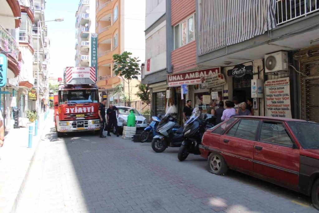 ailesi oldu sandi yasli kadin hastaneden cikti 771cd8ff981c