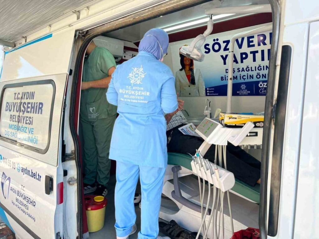 Aydın Büyükşehir Belediyesi Mobil Ağız ve Diş Sağlığı Klinikleri’ne vatandaşlardan yoğun ilgi 2 aydin buyuksehir belediyesi mobil agiz ve dis sagligi kliniklerine vatandaslardan yogun ilgi cb5c854c8aae