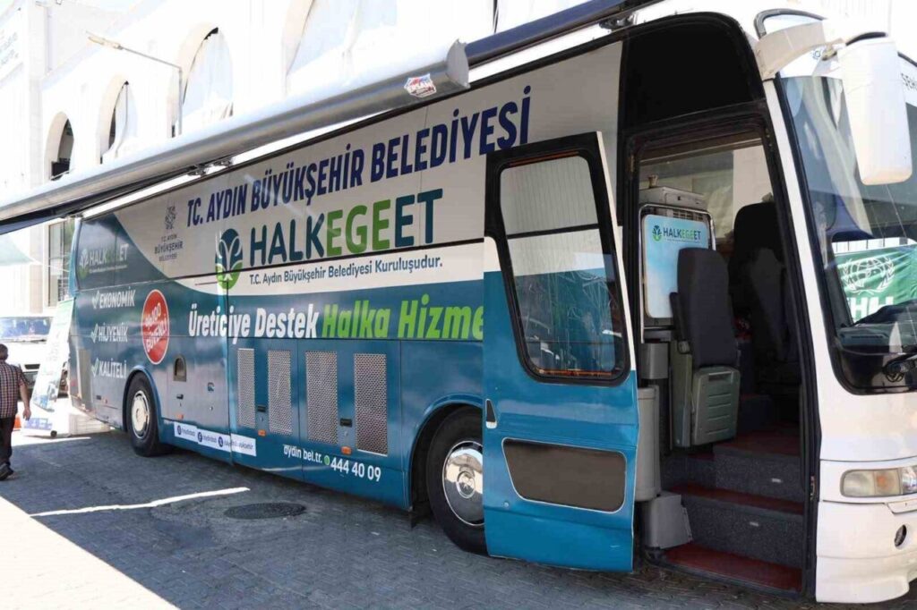 Aydın Büyükşehir Belediyesi Mobil Halk Ege Et’e Buharkent’te yoğun ilgi 2 aydin buyuksehir belediyesi mobil halk ege ete buharkentte yogun ilgi f975f438eb99