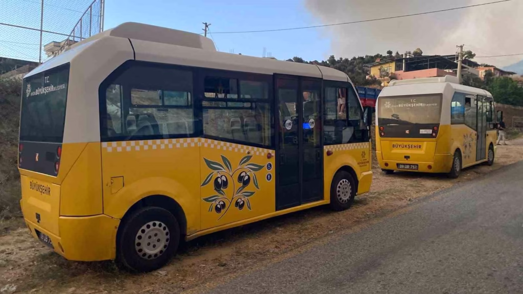 Aydın Büyükşehir otobüsleri tahliye için beklemede 6 aydin buyuksehir otobusleri tahliye icin beklemede e4670af816bc