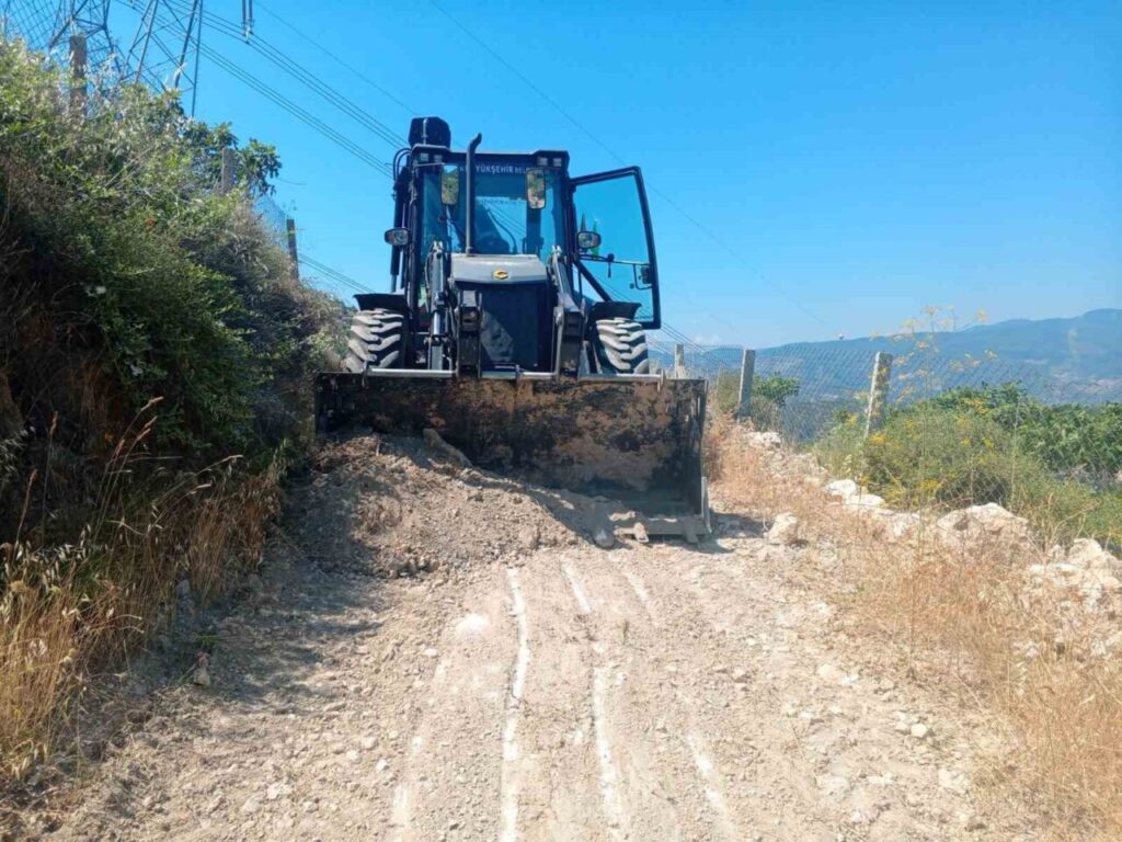 aydin buyuksehirin yol calismalari devam ediyor c0fde8a5e54f
