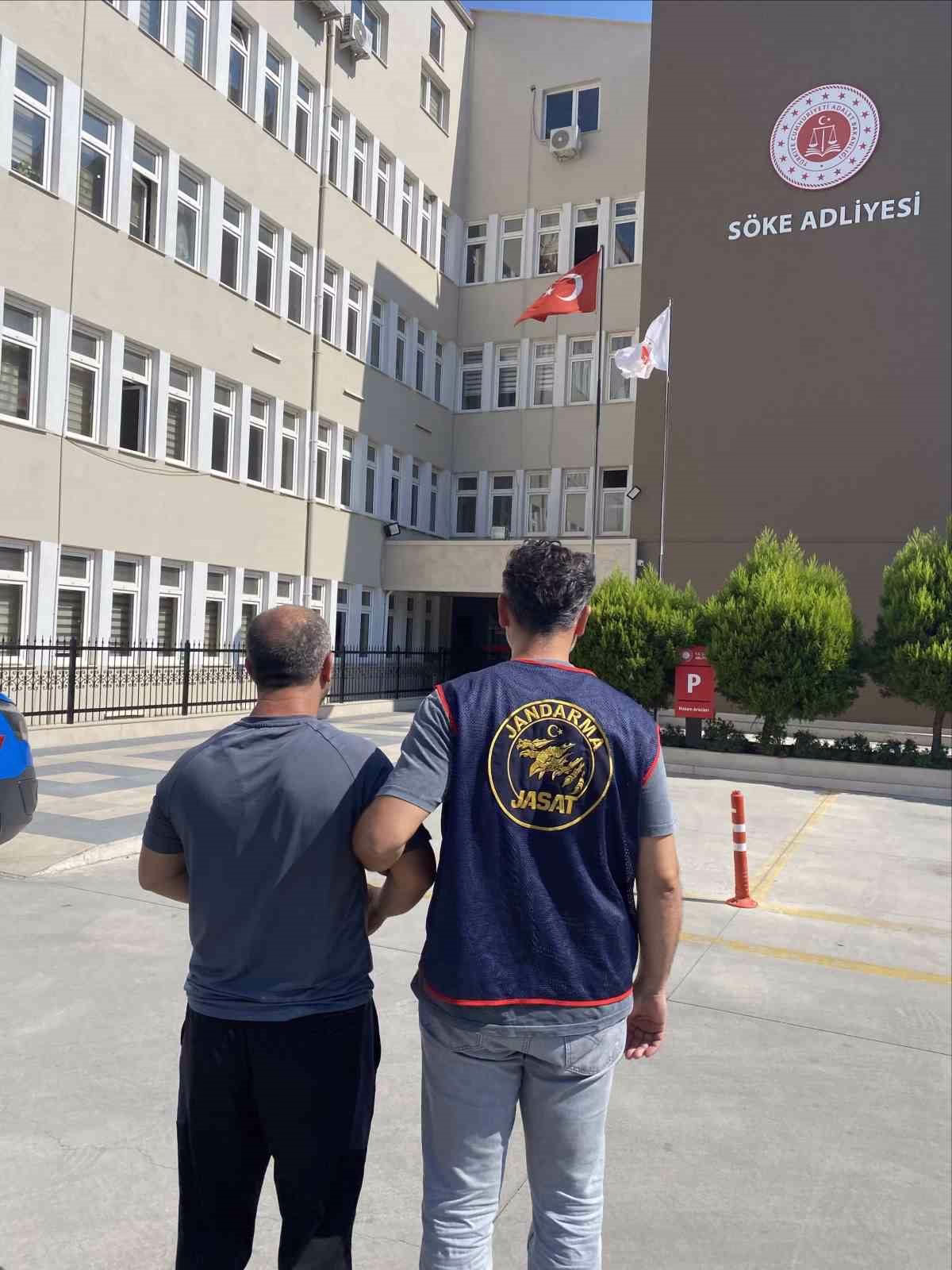 Aydın’da aranan 3 hükümlü jandarmadan kaçamadı