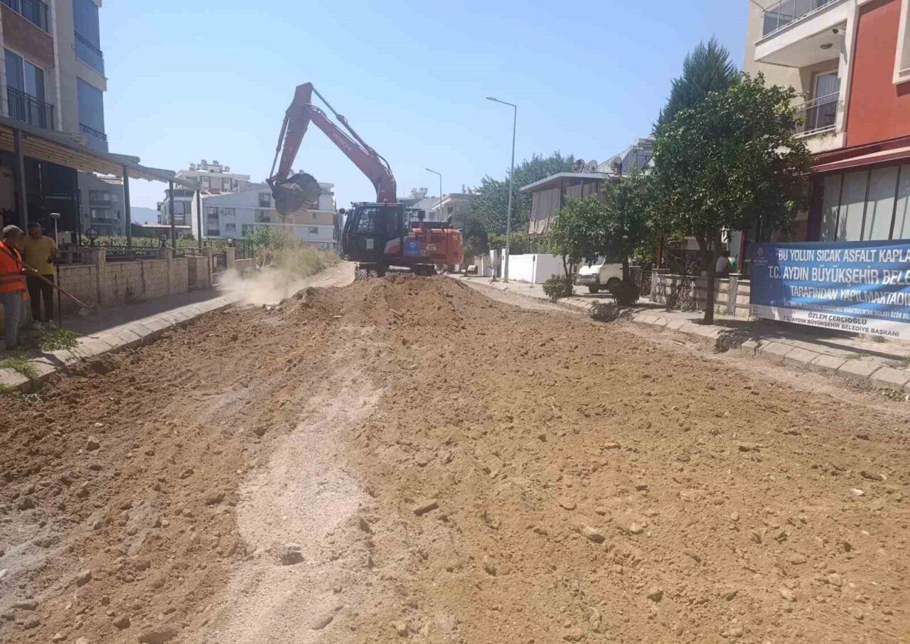 aydinin dort bir yaninda yol calismalari suruyor c6aac13783f0
