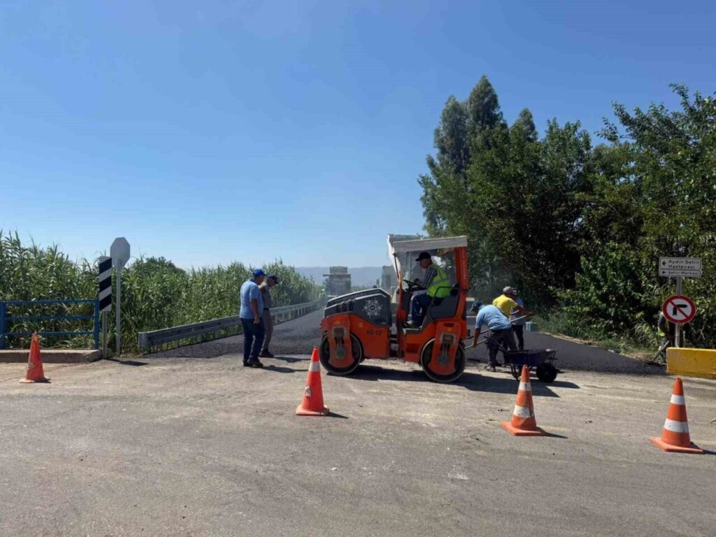 aydinin dort bir yaninda yol calismalari suruyor cc69b1dc66cb