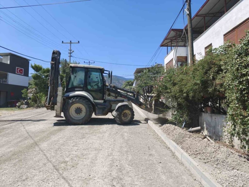 aydinin dort bir yaninda yol calismalari suruyor e7e1e5a7d6d7