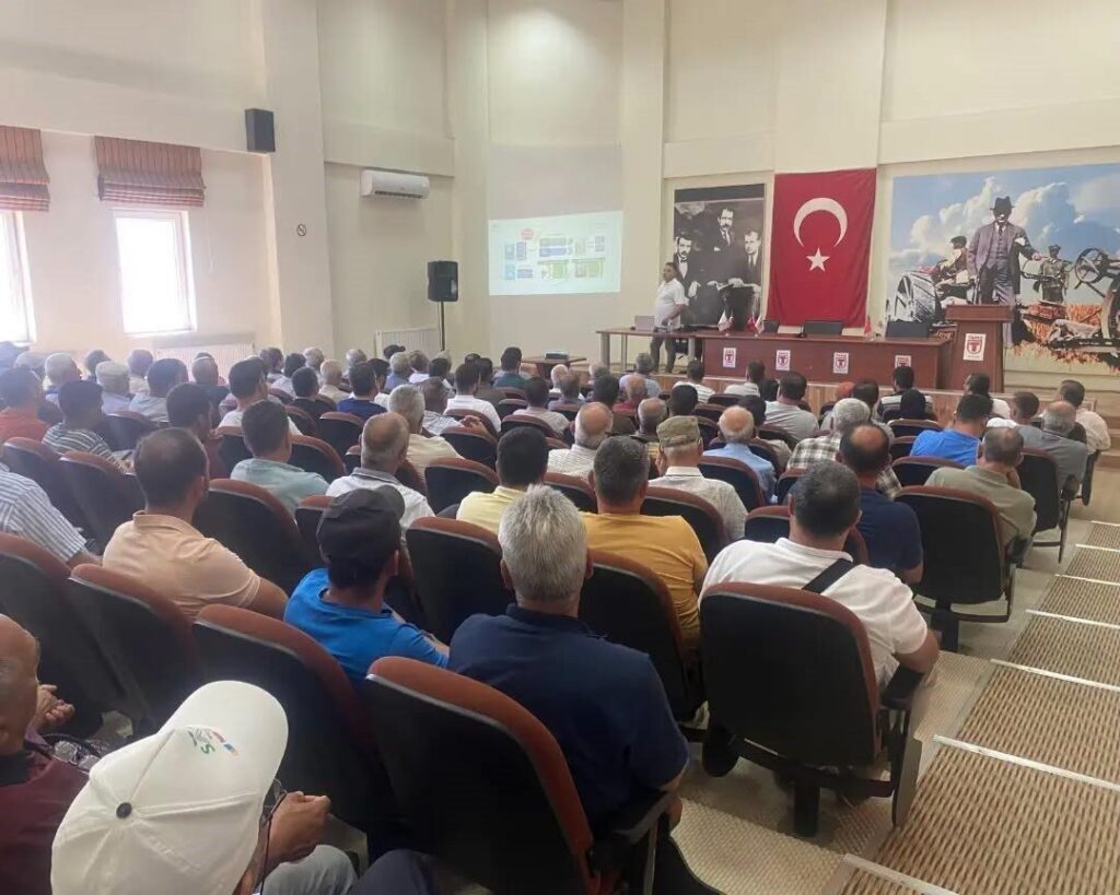 Aydınlı çiftçilere ’bitki koruma’ eğitimi 3 aydinli ciftcilere bitki koruma egitimi 8ccd3b1a155c