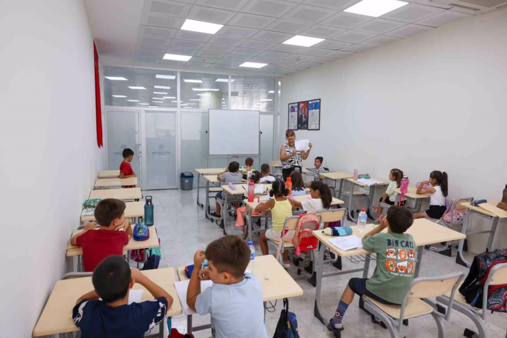 aydinli cocuklar yaz tatilini ingilizce ogrenerek geciriyor 16eeb342d632