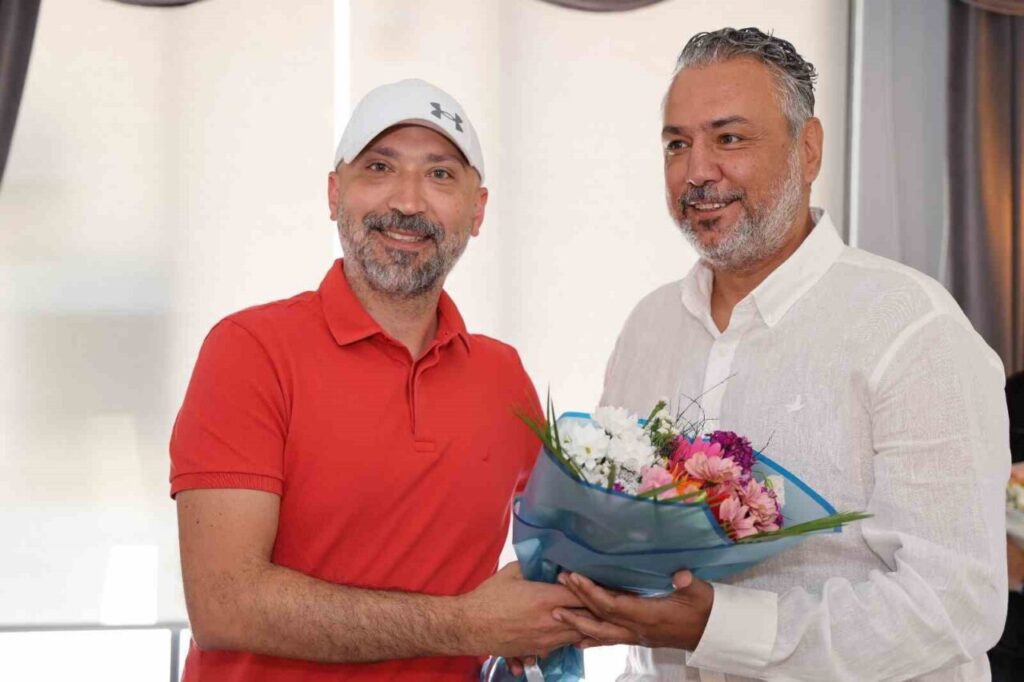 Başkan Arıkan, Söke’nin amatör spor kulüplerini aynı masada buluşturdu 3 baskan arikan sokenin amator spor kuluplerini ayni masada bulusturdu 6cb18d8a513b