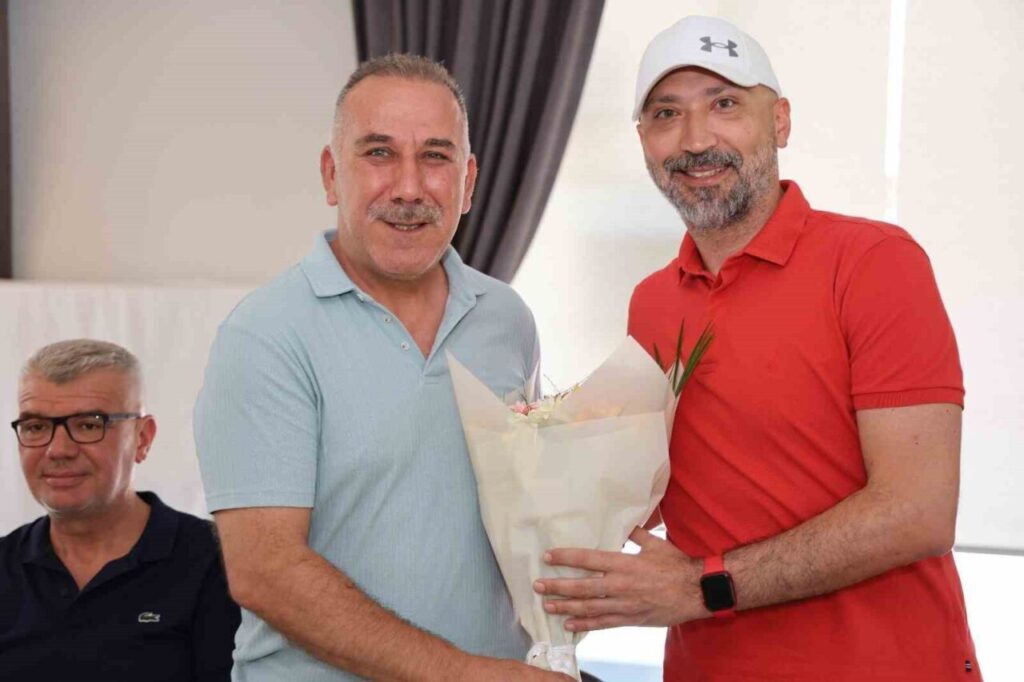 Başkan Arıkan, Söke’nin amatör spor kulüplerini aynı masada buluşturdu 4 baskan arikan sokenin amator spor kuluplerini ayni masada bulusturdu c86d54ff24e4