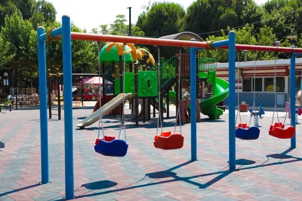 baskan kaya cocuk oyun alanlarini yenileme calismalarimiz surecek 934ffd467fd8